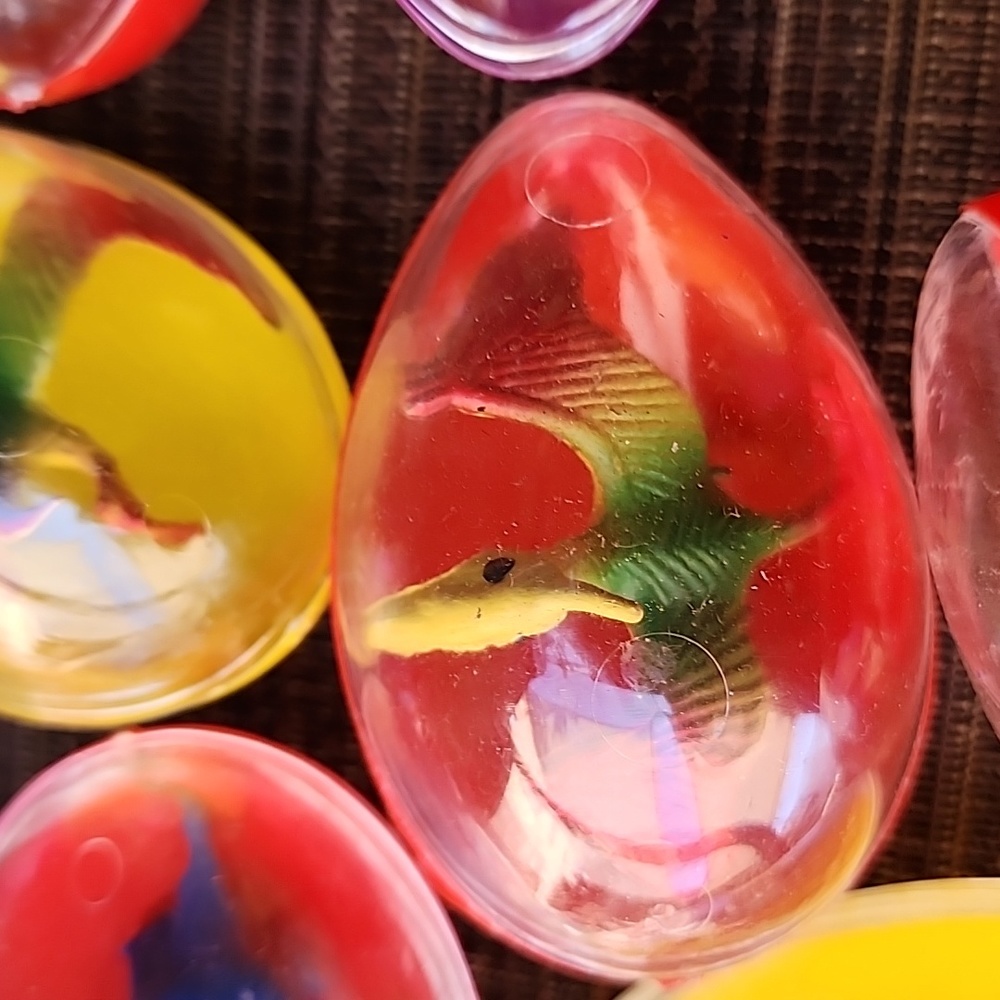 Bakers dozen of dinosaur filled easter eggs plus bonus 3 to fill on your own - Picture 3 of 4